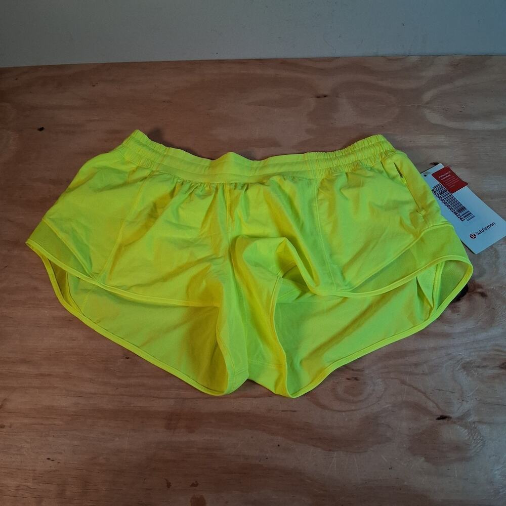 Lululemon Womens Shorts Sz 12 Hotty Hot Lined Yellow Shorts NWT